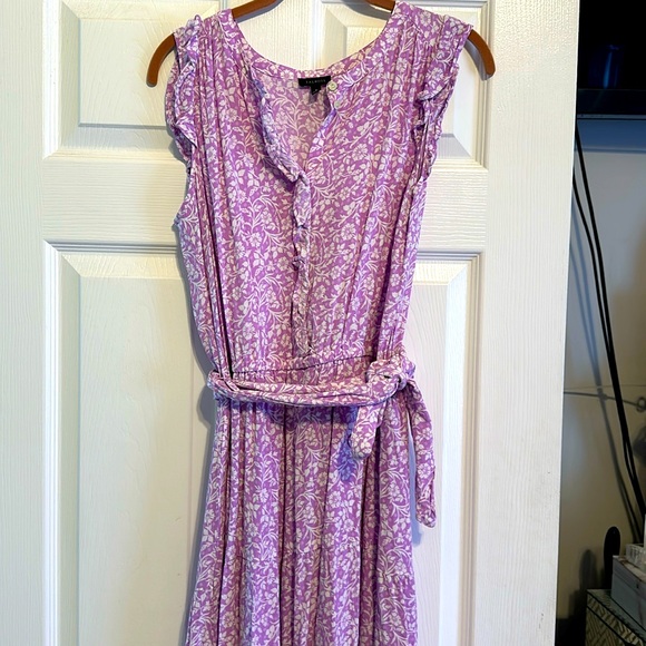 Super cute sleeveless dress - Picture 2 of 5